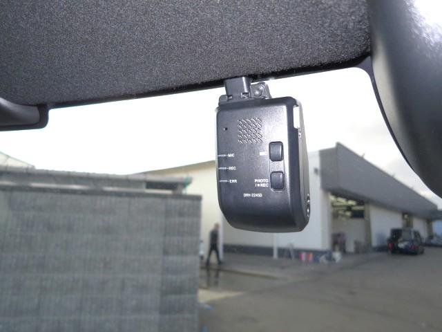 Ｎ－ＢＯＸカスタム ベースグレード　ホンダセンシング・フルセグメモリーナビ・前後ドラレコ・ＥＴＣ・運転席＆助手席シートヒーター・両側パワースライドドア・サイドエアバックシステム＋サイドカーテンエアバック・急アクセル制御機能（4枚目）