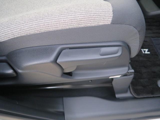 N-BOX ベースグレード ホンダセンシング・フルセグメモリーナビ・ETC・運転席&助手席シートヒーター・HondaCONNECT・充電用USBジャック(Type-C〈3A〉)・サイドエアバック+サイドカーテンエアバック(16枚目)