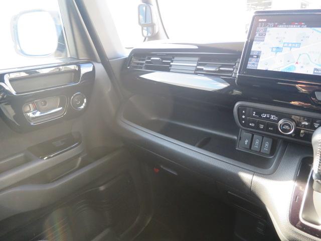 N-BOXカスタム Lターボ ホンダセンシング・フルセグメモリーナビ・前後ドラレコ・ETC・両側パワースライドドア・サイドエアバックシステム+サイドカーテンエアバック・運転席&助手席シートヒーター(20枚目)