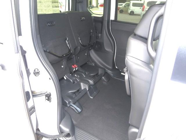 N-BOXカスタム ターボ ホンダセンシング・8インチディスプレイオーディオ・両側パワースライドドア・電子パーキングシステム・運転席&助手席シートヒーター・無限フロントリップスポイラー、(30枚目)