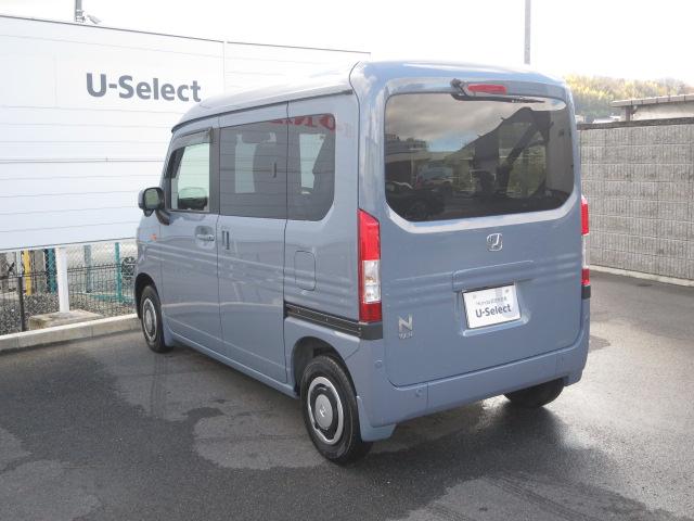 ���z���_�t�|�r����������������o������S�̂��񑩁��T�D�S���̒��ÎԂɑ�O�ҋ@�֔��s�́u�ԗ���ԏؖ����v�t���B���̗̂L����L�Y�̏�Ԃ���ڂŕ�����Ղ��������������܂��B