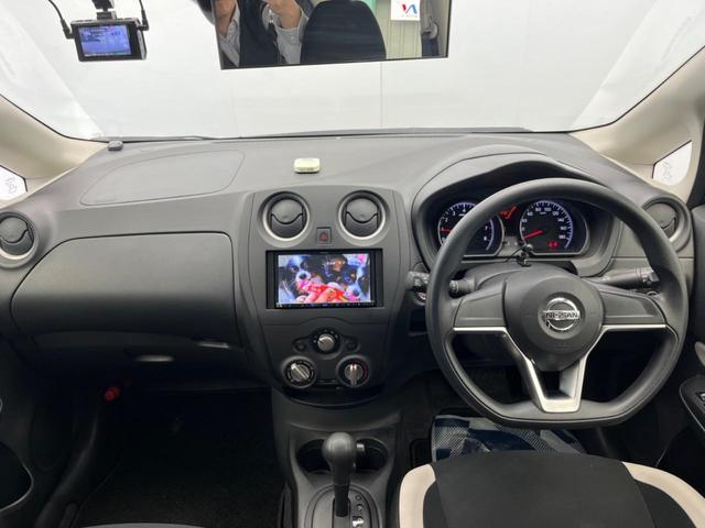 ノート Ｘ　ＫＥＮＷＯＯＤナビ　バックカメラ　Ｂｌｕｅｔｏｏｔｈ再生可能　ＥＴＣ　ドライブレコーダー　スマートキー　車線逸脱警報　オートライト　盗難防止装置　プライバシーガラス（2枚目）