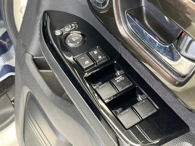 Ｎ－ＢＯＸカスタム Ｇ・Ｌターボホンダセンシング　両側電動ドア　純正ＳＤナビ　バックカメラ　　ホンダセンシング　レーダークルーズ　ハーフレザーシート　ドラレコ　コーナーセンサー　スマートキー　ＬＥＤヘッド　ビルトインＥＴＣ　オートライト（31枚目）