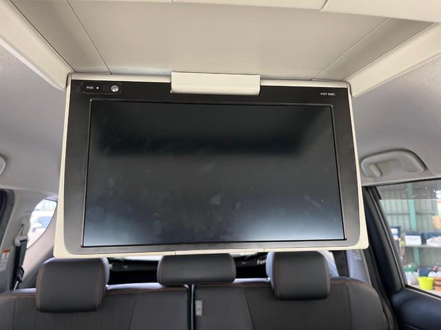 シエンタ Ｇ　クエロ　７人乗り　１２型後席モニター　禁煙車　両側電動ドア　純正ＳＤナビ　バックカメラ　衝突被害軽減システム　ドラレコ　スマートキー　ＬＥＤヘッド　ビルトインＥＴＣ　シートヒーター　オートハイビーム（3枚目）