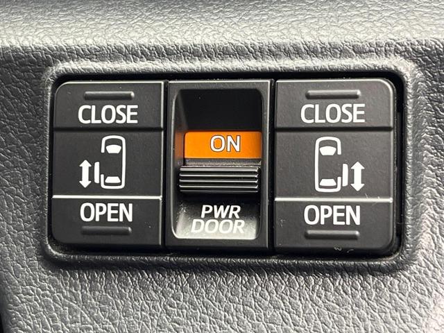 シエンタ Ｇ　クエロ　７人乗り　１２型後席モニター　禁煙車　両側電動ドア　純正ＳＤナビ　バックカメラ　衝突被害軽減システム　ドラレコ　スマートキー　ＬＥＤヘッド　ビルトインＥＴＣ　シートヒーター　オートハイビーム（4枚目）