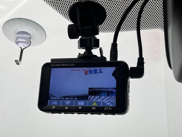 シエンタ Ｇ　クエロ　７人乗り　１２型後席モニター　禁煙車　両側電動ドア　純正ＳＤナビ　バックカメラ　衝突被害軽減システム　ドラレコ　スマートキー　ＬＥＤヘッド　ビルトインＥＴＣ　シートヒーター　オートハイビーム（32枚目）