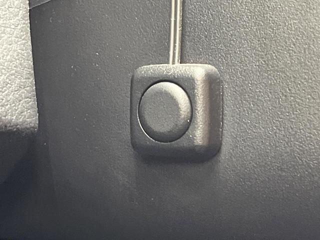 シエンタ Ｇ　クエロ　７人乗り　１２型後席モニター　禁煙車　両側電動ドア　純正ＳＤナビ　バックカメラ　衝突被害軽減システム　ドラレコ　スマートキー　ＬＥＤヘッド　ビルトインＥＴＣ　シートヒーター　オートハイビーム（57枚目）