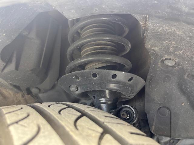 フィットハイブリッド Fパッケージ 禁煙車 純正SDナビ バックカメラ ドラレコ スマートキー ETC オートエアコン 横滑り防止装置 運転席アームレスト 電動格納ミラー シートリフター プライバシーガラス CD(20枚目)