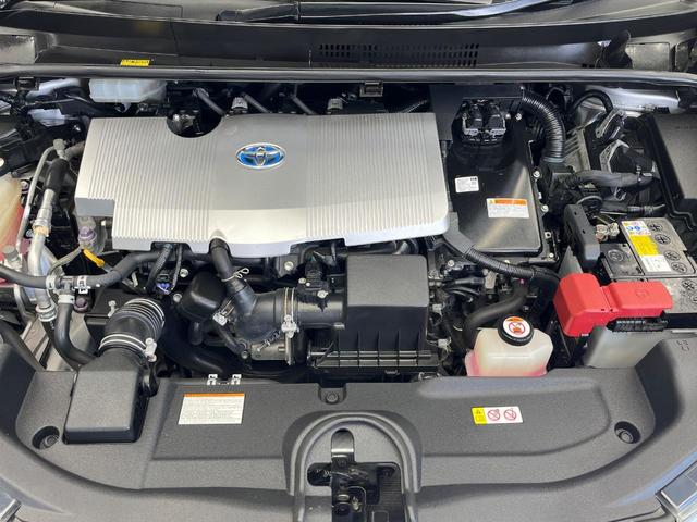 プリウス E トヨタセーフティセンス 純正SDナビ バックカメラ レーダークルーズ ETC Bluetooth スマートキー LEDヘッドライト ステアリングスイッチ 盗難防止装置 横滑防止装置 オートライト(18枚目)