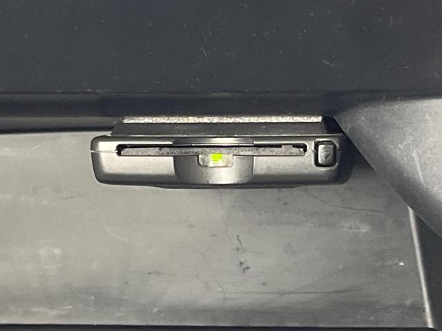 Ｎ－ＢＯＸ＋ ２トーンカラースタイル　Ｇ　ＳＳパッケージ　両側電動スライドドア　純正ナビ　バックカメラ　ＥＴＣ　スマートキー　２トーンカラー　オートエアコン　ＣＤ再生　地デジ　盗難防止装置　プライバシーガラス　横滑防止装置（6枚目）