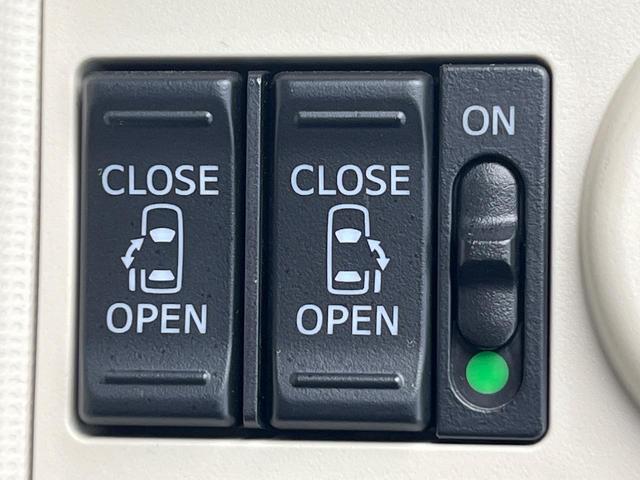 ムーヴキャンバス Xリミテッドメイクアップ SAII 両側電動ドア バックカメラ 衝突被害軽減システム コーナーセンサー スマートキー ビルトインETC オートライト オートエアコン Bluetooth CD DVD再生 フルセグ(3枚目)