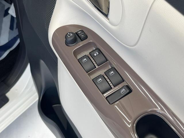 ムーヴキャンバス Xリミテッドメイクアップ SAII 両側電動ドア バックカメラ 衝突被害軽減システム コーナーセンサー スマートキー ビルトインETC オートライト オートエアコン Bluetooth CD DVD再生 フルセグ(38枚目)