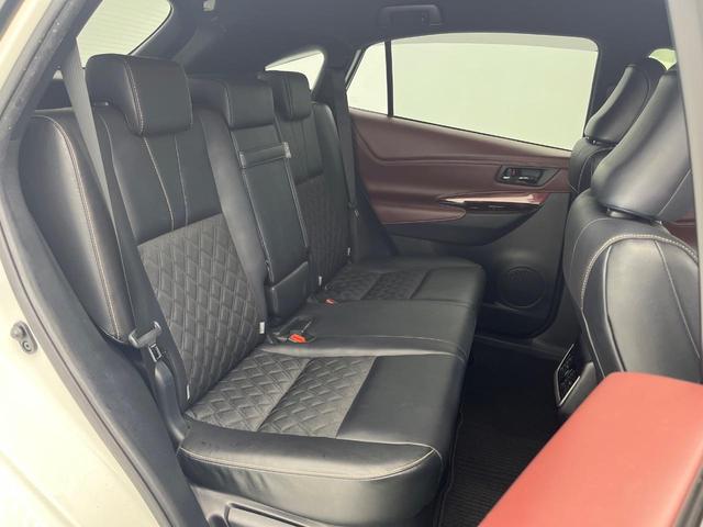 ハリアー プレミアム SDナビ 衝突被害軽減装置 禁煙車 パワーバックドア ハーフレザーシート パワーシート スマートキー LEDヘッド ETC クルコン オートマチックハイビーム 車線逸脱警報 オートライト(9枚目)