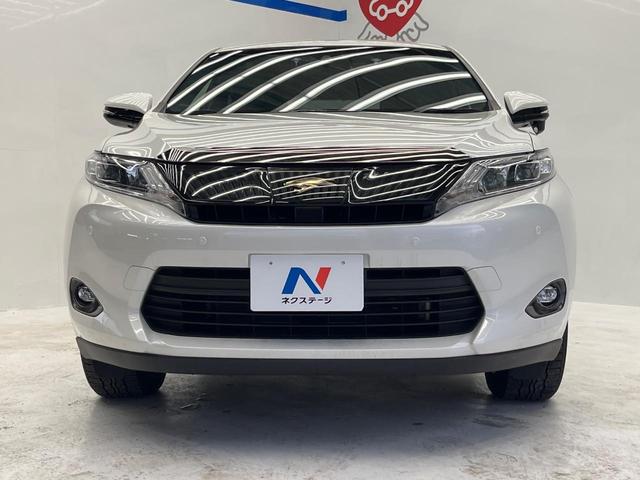 ハリアー プレミアム SDナビ 衝突被害軽減装置 禁煙車 パワーバックドア ハーフレザーシート パワーシート スマートキー LEDヘッド ETC クルコン オートマチックハイビーム 車線逸脱警報 オートライト(14枚目)