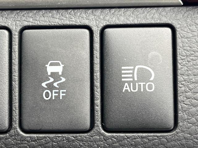 ハリアー プレミアム SDナビ 衝突被害軽減装置 禁煙車 パワーバックドア ハーフレザーシート パワーシート スマートキー LEDヘッド ETC クルコン オートマチックハイビーム 車線逸脱警報 オートライト(40枚目)