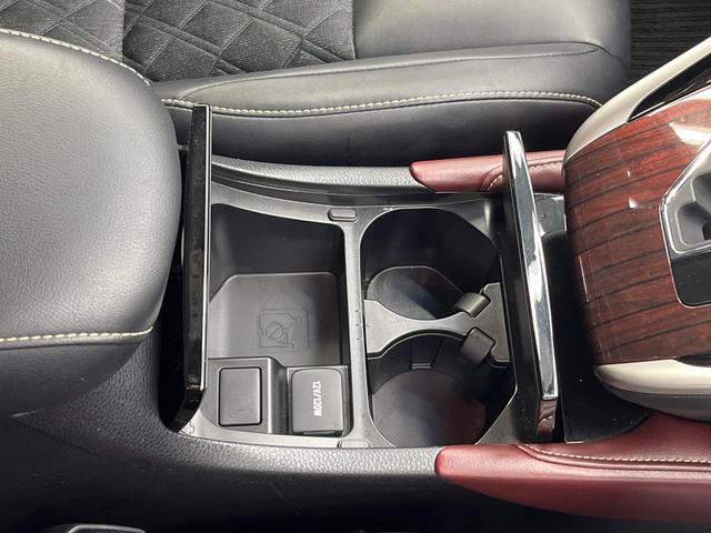 ハリアー プレミアム SDナビ 衝突被害軽減装置 禁煙車 パワーバックドア ハーフレザーシート パワーシート スマートキー LEDヘッド ETC クルコン オートマチックハイビーム 車線逸脱警報 オートライト(49枚目)