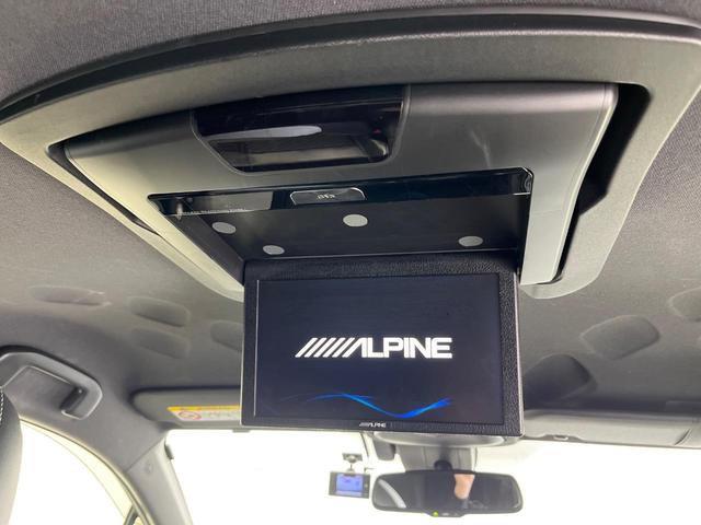 C-HR G モード ネロ 9型SDナビ 後席モニター バックカメラ 衝突被害軽減システム レーダークルーズ ハーフレザーシート ドラレコ スマートキー LEDヘッド ビルトインETC オートハイビーム 車線逸脱警報(3枚目)