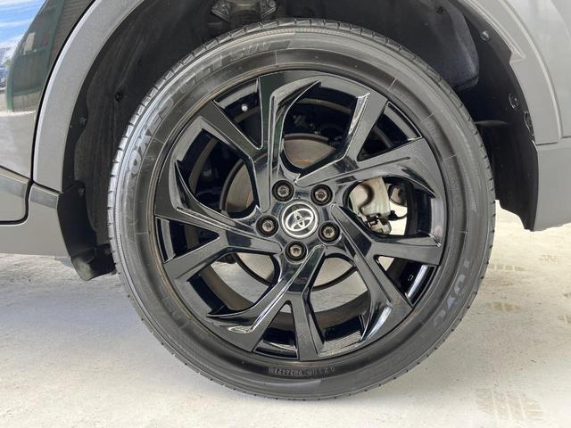 C-HR G モード ネロ 9型SDナビ 後席モニター バックカメラ 衝突被害軽減システム レーダークルーズ ハーフレザーシート ドラレコ スマートキー LEDヘッド ビルトインETC オートハイビーム 車線逸脱警報(14枚目)