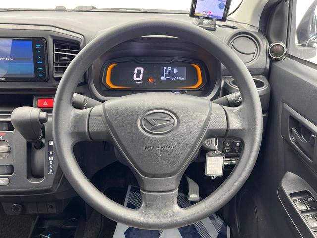 ミライース Ｌ　ＳＡＩＩＩ　スマートアシスト　ＳＤナビ　ＥＴＣ　Ｂｌｕｅｔｏｏｔｈ　フルセグ　クリアランスソナー　オートマチックハイビーム　車線逸脱警報　誤発進抑制機能　先行車発進お知らせ機能　オートライト　アイドリングストップ（11枚目）