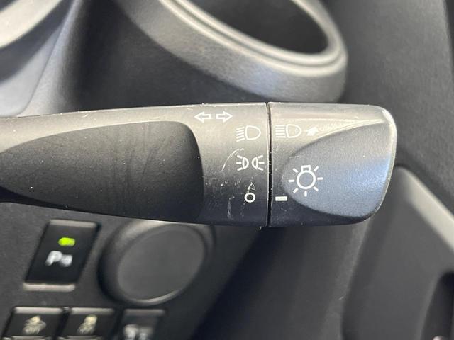 ミライース Ｌ　ＳＡＩＩＩ　スマートアシスト　ＳＤナビ　ＥＴＣ　Ｂｌｕｅｔｏｏｔｈ　フルセグ　クリアランスソナー　オートマチックハイビーム　車線逸脱警報　誤発進抑制機能　先行車発進お知らせ機能　オートライト　アイドリングストップ（35枚目）