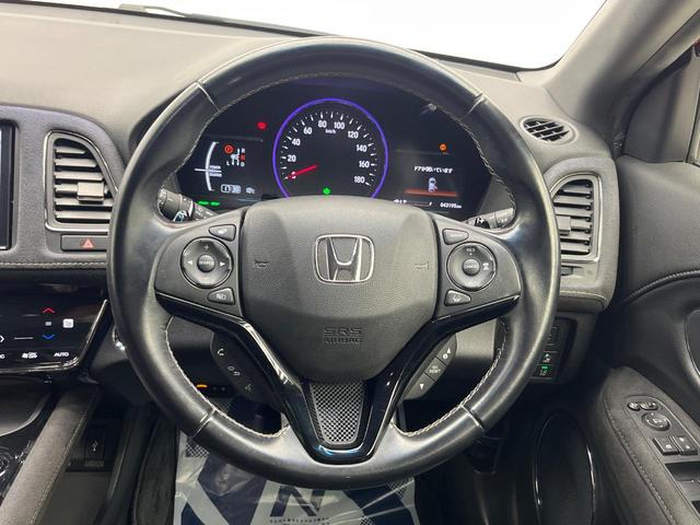 【ステアリングスイッチ】運転中、前方から目線をそらすことなく、オーディオ等の操作が可能な便利機能！安心＆快適なドライブを演出してくれます♪