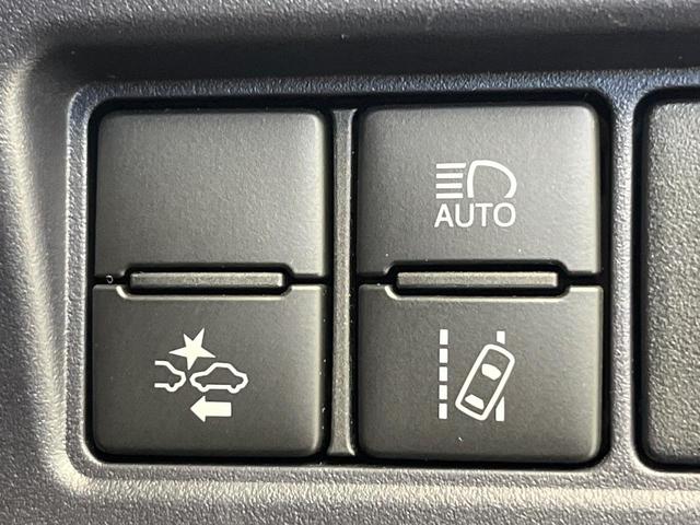 ヴォクシー ハイブリッドＺＳ　煌ＩＩ　トヨタセーフティセンス　純正１０型ナビ　バックカメラ　両側電動スライドドア　ＥＴＣ　Ｂｌｕｅｔｏｏｔｈ　ＬＥＤヘッドライト　ＬＥＤフォグライト　オートマチックハイビーム　ステアリングスイッチ（5枚目）