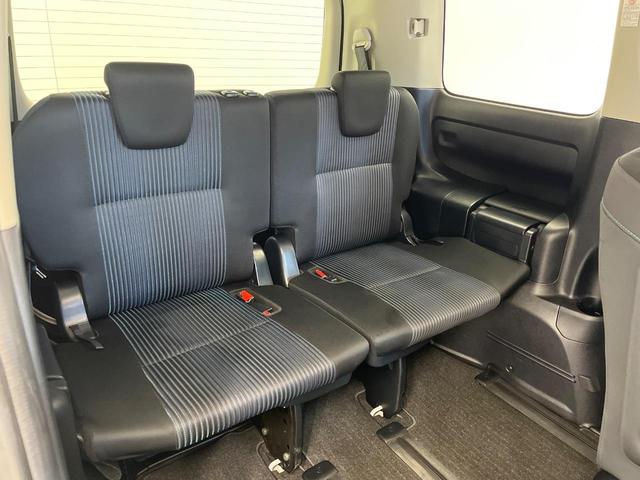 ヴォクシー ハイブリッドＺＳ　煌ＩＩ　トヨタセーフティセンス　純正１０型ナビ　バックカメラ　両側電動スライドドア　ＥＴＣ　Ｂｌｕｅｔｏｏｔｈ　ＬＥＤヘッドライト　ＬＥＤフォグライト　オートマチックハイビーム　ステアリングスイッチ（10枚目）
