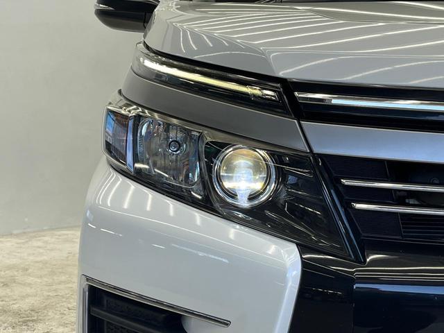 ヴォクシー ハイブリッドＺＳ　煌ＩＩ　トヨタセーフティセンス　純正１０型ナビ　バックカメラ　両側電動スライドドア　ＥＴＣ　Ｂｌｕｅｔｏｏｔｈ　ＬＥＤヘッドライト　ＬＥＤフォグライト　オートマチックハイビーム　ステアリングスイッチ（13枚目）