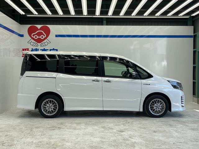 ヴォクシー ハイブリッドＺＳ　煌ＩＩ　トヨタセーフティセンス　純正１０型ナビ　バックカメラ　両側電動スライドドア　ＥＴＣ　Ｂｌｕｅｔｏｏｔｈ　ＬＥＤヘッドライト　ＬＥＤフォグライト　オートマチックハイビーム　ステアリングスイッチ（29枚目）