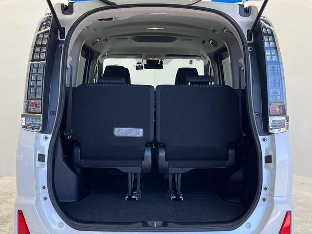 ヴォクシー ハイブリッドＺＳ　煌ＩＩ　トヨタセーフティセンス　純正１０型ナビ　バックカメラ　両側電動スライドドア　ＥＴＣ　Ｂｌｕｅｔｏｏｔｈ　ＬＥＤヘッドライト　ＬＥＤフォグライト　オートマチックハイビーム　ステアリングスイッチ（31枚目）