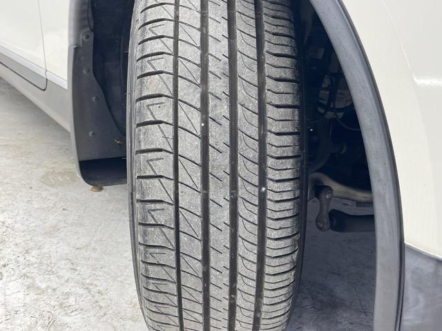 スカイラインクロスオーバー 370GT FOUR 4WD 禁煙車 純正HDDナビ BOSEサウンドシステム バックカメラ ビルトインETC パワーシート スマートキー HIDヘッド 合皮コンビシート 純正18インチアルミ サイドブラインド(21枚目)