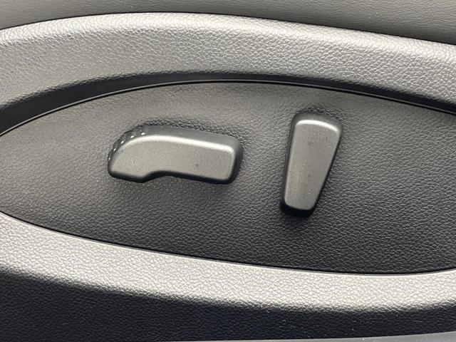 スカイラインクロスオーバー 370GT FOUR 4WD 禁煙車 純正HDDナビ BOSEサウンドシステム バックカメラ ビルトインETC パワーシート スマートキー HIDヘッド 合皮コンビシート 純正18インチアルミ サイドブラインド(35枚目)