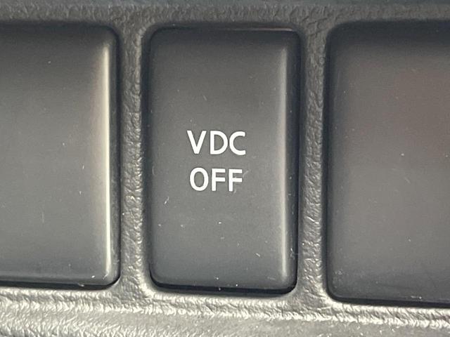 スカイラインクロスオーバー 370GT FOUR 4WD 禁煙車 純正HDDナビ BOSEサウンドシステム バックカメラ ビルトインETC パワーシート スマートキー HIDヘッド 合皮コンビシート 純正18インチアルミ サイドブラインド(49枚目)