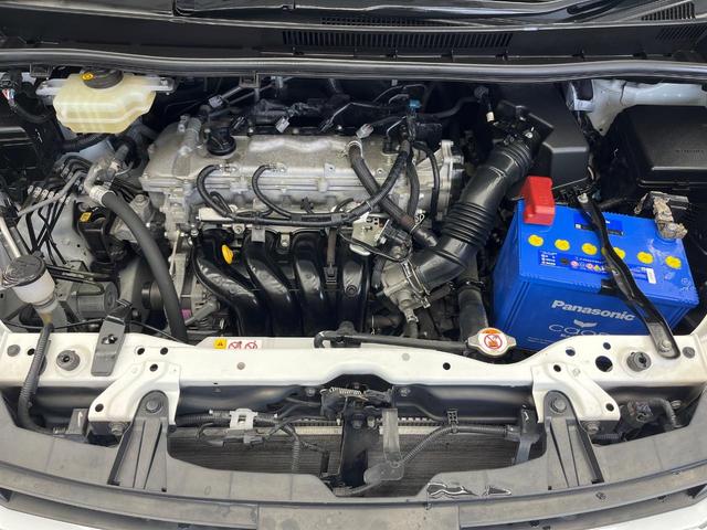 ノア Ｇ　両側電動ドア　後席モニター　バックカメラ　衝突被害軽減システム　ドラレコ　コーナーセンサー　スマートキー　ＬＥＤヘッド　ナビ連動ＥＴＣ　クルコン　純正１５インチアルミ　オートハイビーム　車線逸脱警報（19枚目）