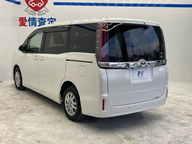 ノア Ｇ　両側電動ドア　後席モニター　バックカメラ　衝突被害軽減システム　ドラレコ　コーナーセンサー　スマートキー　ＬＥＤヘッド　ナビ連動ＥＴＣ　クルコン　純正１５インチアルミ　オートハイビーム　車線逸脱警報（30枚目）