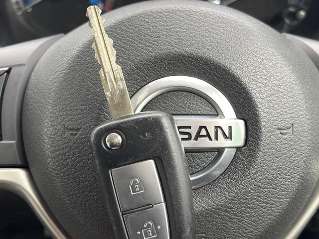 デイズ Ｓ　インテリジェントエマージェンシーブレーキ　ナビ　バックカメラ　ＥＴＣ　Ｂｌｕｅｔｏｏｔｈ　ドライブレコーダー　クリアランスソナー　オートライト　ＣＤ再生　地デジ　盗難防止装置　プライバシーガラス（6枚目）