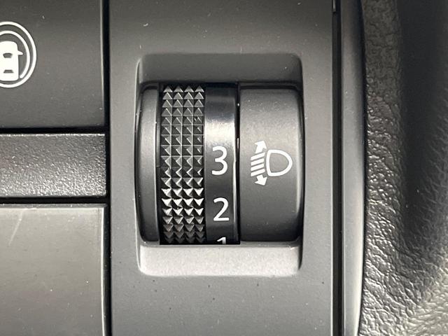 デイズ Ｓ　インテリジェントエマージェンシーブレーキ　ナビ　バックカメラ　ＥＴＣ　Ｂｌｕｅｔｏｏｔｈ　ドライブレコーダー　クリアランスソナー　オートライト　ＣＤ再生　地デジ　盗難防止装置　プライバシーガラス（32枚目）