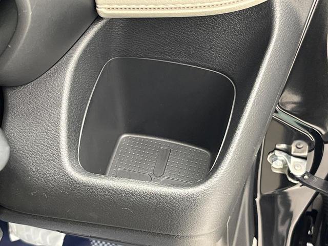 デイズ Ｓ　インテリジェントエマージェンシーブレーキ　ナビ　バックカメラ　ＥＴＣ　Ｂｌｕｅｔｏｏｔｈ　ドライブレコーダー　クリアランスソナー　オートライト　ＣＤ再生　地デジ　盗難防止装置　プライバシーガラス（46枚目）