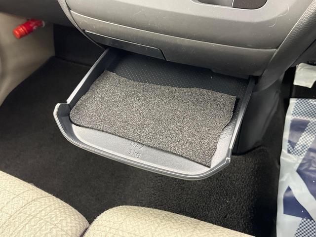 デイズ Ｓ　インテリジェントエマージェンシーブレーキ　ナビ　バックカメラ　ＥＴＣ　Ｂｌｕｅｔｏｏｔｈ　ドライブレコーダー　クリアランスソナー　オートライト　ＣＤ再生　地デジ　盗難防止装置　プライバシーガラス（48枚目）