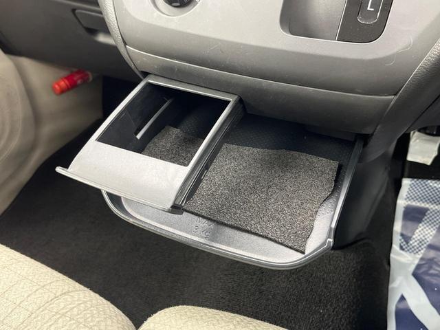 デイズ Ｓ　インテリジェントエマージェンシーブレーキ　ナビ　バックカメラ　ＥＴＣ　Ｂｌｕｅｔｏｏｔｈ　ドライブレコーダー　クリアランスソナー　オートライト　ＣＤ再生　地デジ　盗難防止装置　プライバシーガラス（49枚目）