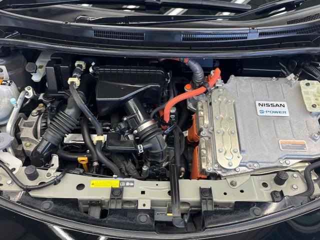 ノート e-パワーニスモ SDナビ 全周囲カメラ ニスモエンブレム レーダークルーズコントロール コーナーセンサー LEDヘッド ETC2.0 Bluetooth ドライブレコーダー スマートキー 純正16インチアルミ(18枚目)