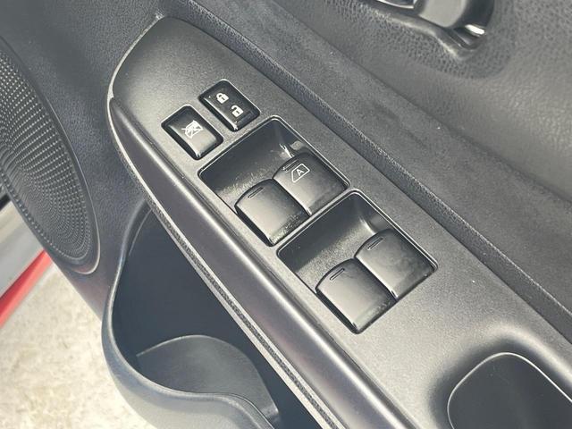 ノート e-パワーニスモ SDナビ 全周囲カメラ ニスモエンブレム レーダークルーズコントロール コーナーセンサー LEDヘッド ETC2.0 Bluetooth ドライブレコーダー スマートキー 純正16インチアルミ(39枚目)