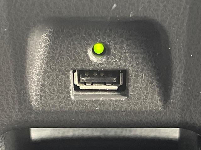 ノート e-パワーニスモ SDナビ 全周囲カメラ ニスモエンブレム レーダークルーズコントロール コーナーセンサー LEDヘッド ETC2.0 Bluetooth ドライブレコーダー スマートキー 純正16インチアルミ(42枚目)