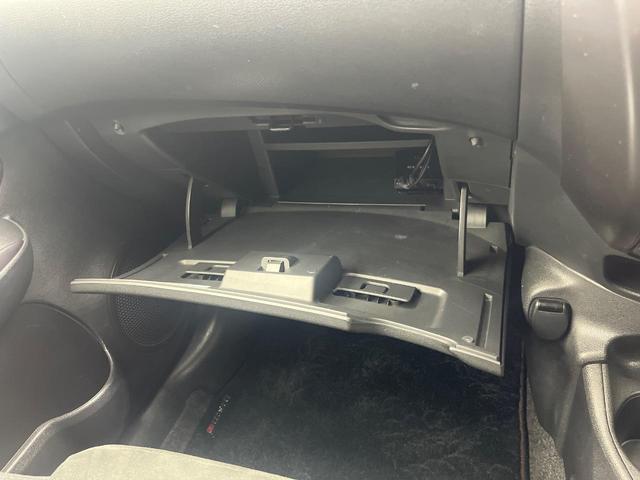 ノート e-パワーニスモ SDナビ 全周囲カメラ ニスモエンブレム レーダークルーズコントロール コーナーセンサー LEDヘッド ETC2.0 Bluetooth ドライブレコーダー スマートキー 純正16インチアルミ(51枚目)