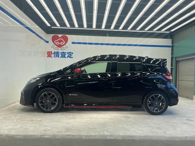 ノート e-パワーニスモ SDナビ 全周囲カメラ ニスモエンブレム レーダークルーズコントロール コーナーセンサー LEDヘッド ETC2.0 Bluetooth ドライブレコーダー スマートキー 純正16インチアルミ(54枚目)