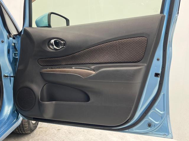 ノート e-パワー メダリスト 純正SDナビ 全周囲カメラ 衝突被害軽減システム 禁煙車 ハーフレザーシート ドラレコ コーナーセンサー スマートキー LEDヘッド ETC 純正15インチアルミ 車線逸脱警報 オートライト(29枚目)