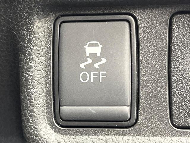 ノート e-パワー メダリスト 純正SDナビ 全周囲カメラ 衝突被害軽減システム 禁煙車 ハーフレザーシート ドラレコ コーナーセンサー スマートキー LEDヘッド ETC 純正15インチアルミ 車線逸脱警報 オートライト(34枚目)