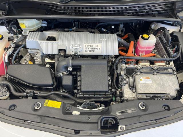 プリウス Ｓ　純正ＨＤＤナビ　禁煙車　スマートキー　ビルトインＥＴＣ　オートライト　オートエアコン　Ｂｌｕｅｔｏｏｔｈ（18枚目）