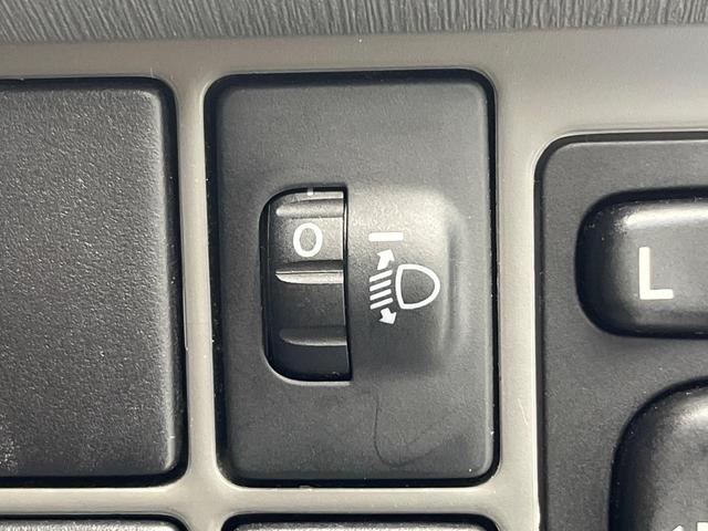 プリウス Ｓ　純正ＨＤＤナビ　禁煙車　スマートキー　ビルトインＥＴＣ　オートライト　オートエアコン　Ｂｌｕｅｔｏｏｔｈ（31枚目）