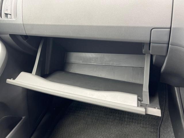 プリウス Ｓ　純正ＨＤＤナビ　禁煙車　スマートキー　ビルトインＥＴＣ　オートライト　オートエアコン　Ｂｌｕｅｔｏｏｔｈ（47枚目）